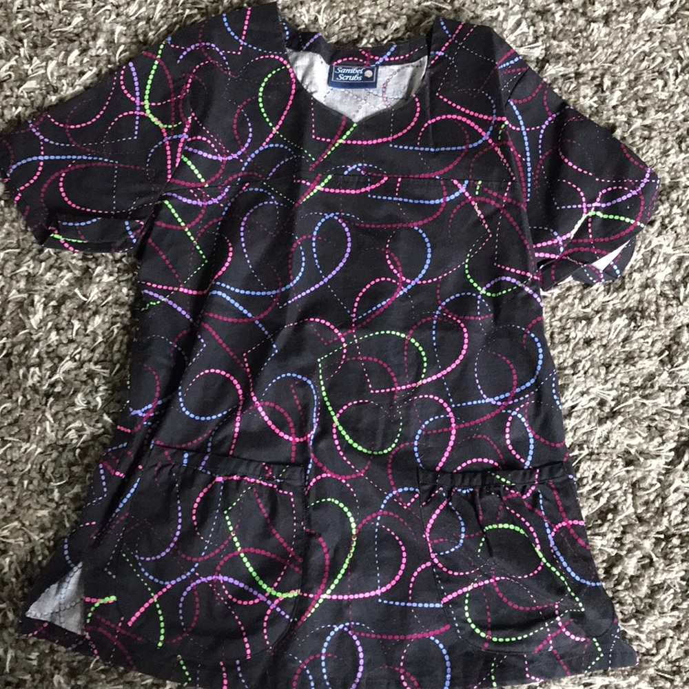 Scrub top